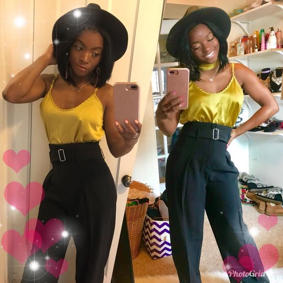 Meet your Posher, Noelle - Picture 1 of 1